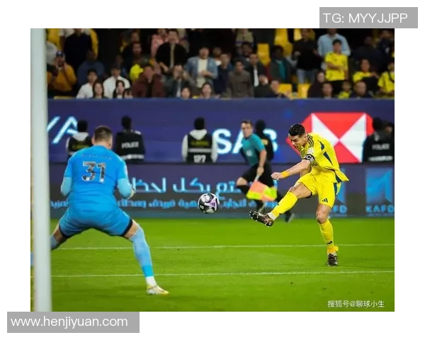 狼眼看球:盘点全球足球十大巨星及其传奇瞬间